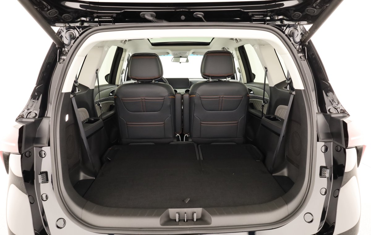 DFM Forthing 4 U-Tour forthing_4_u-tour_schwarz_016_detail